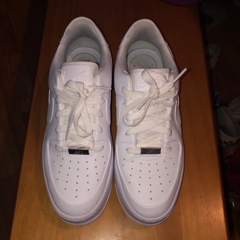 NIKE SAGE AIR FORCE 1 WOMENS 8.5